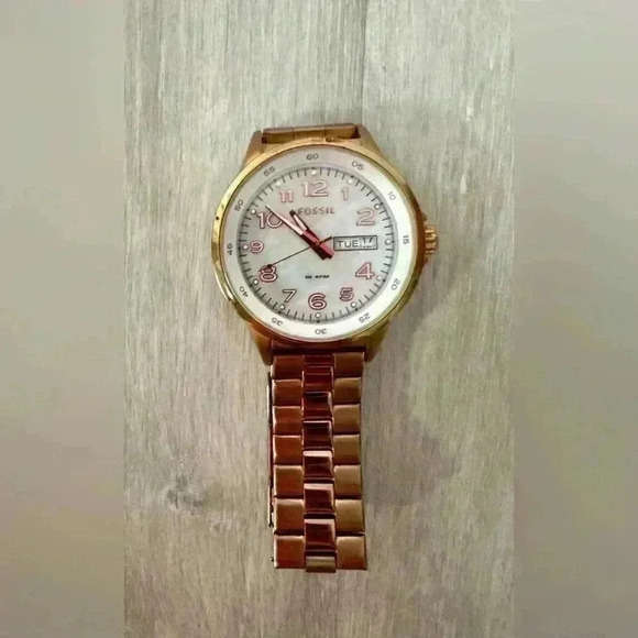 Fossil Rose Gold Watch 10ATM - Picture 12 of 15